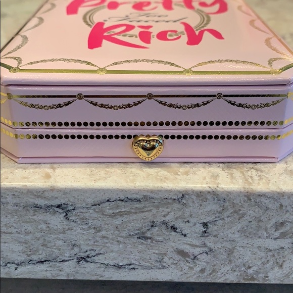 NIB TOO FACED Pretty Rich Eyeshadow Palette 🔥 - Picture 3 of 5